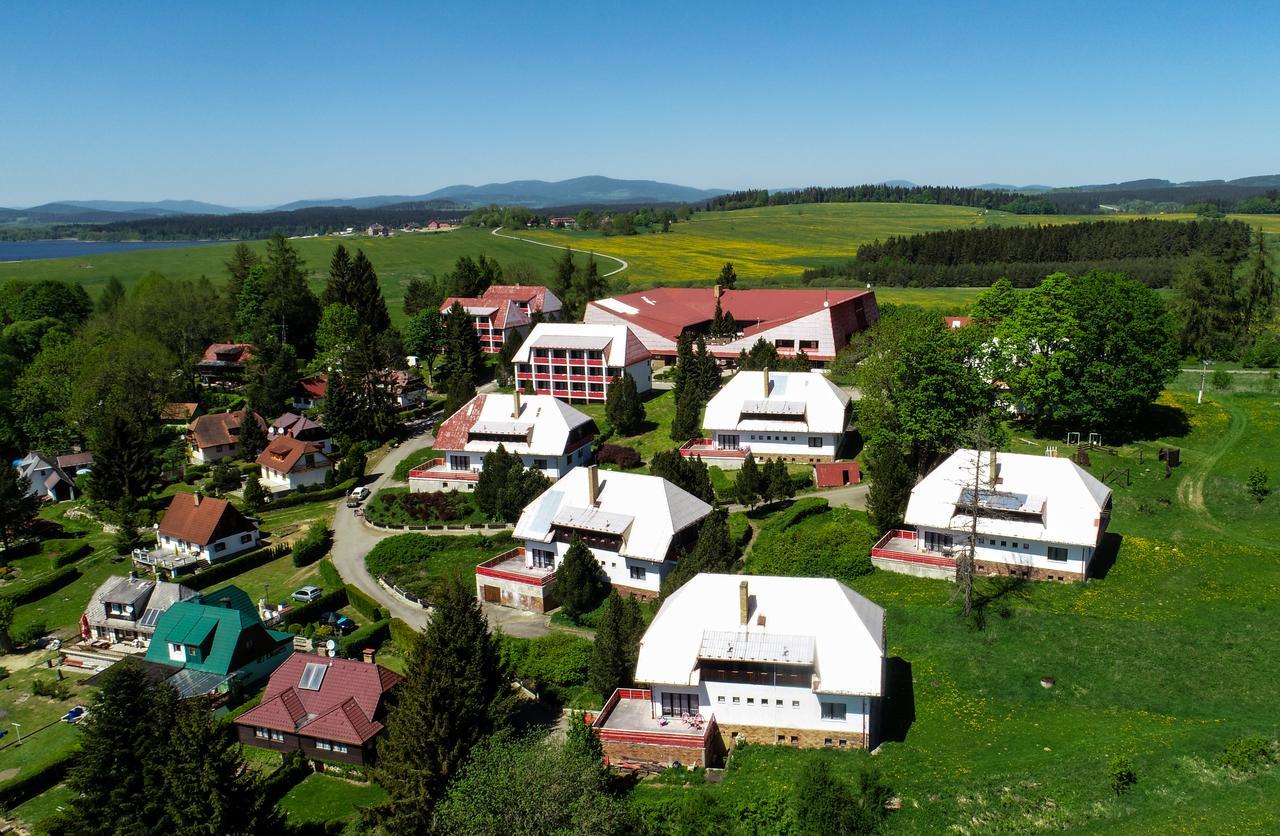 Hotel Fontana Lipno Černá v Pošumaví Exterior foto